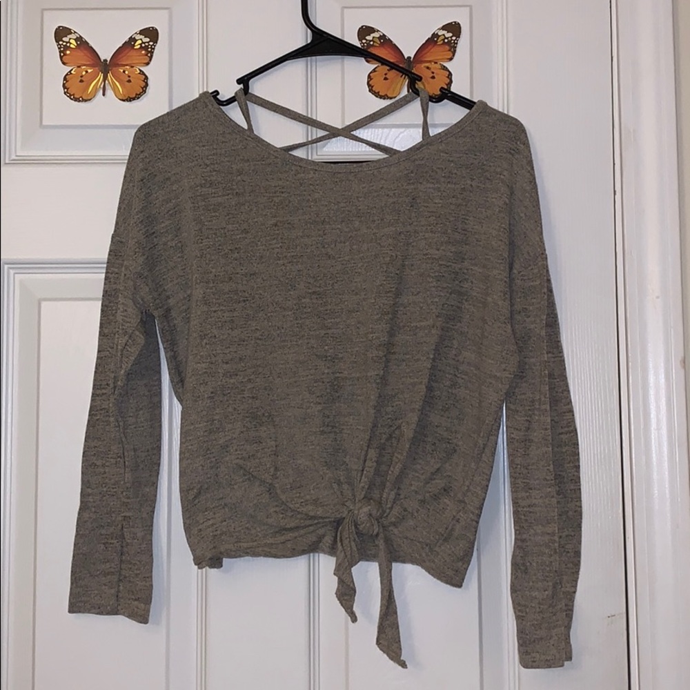 GREY LONG SLEEVE SWEATER